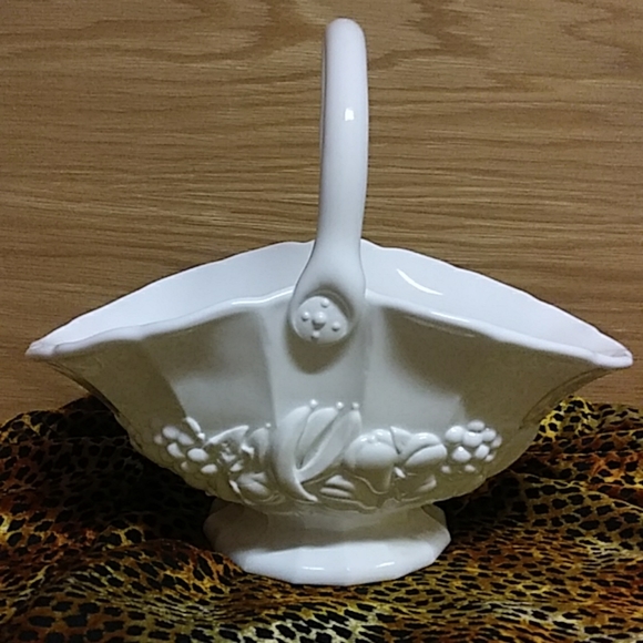 Milk Glass fruit basket 12in long 10.5 in tall - Picture 1 of 8